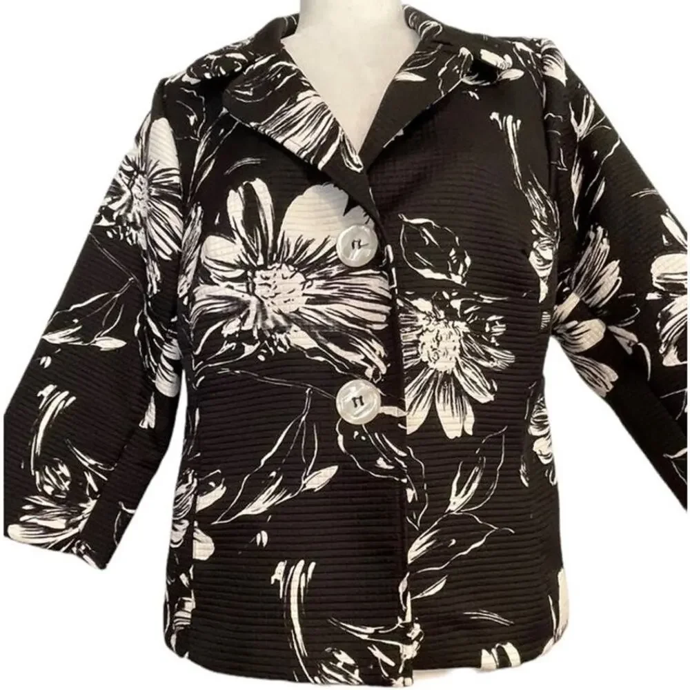 Susan Graver Medium Black White Floral 3/4 Sleeve Button Front Jacket